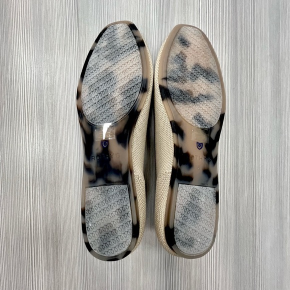 Rothy’s Square Shoes size 6 - BRAND NEW (this color is sold out online) - Picture 2 of 5